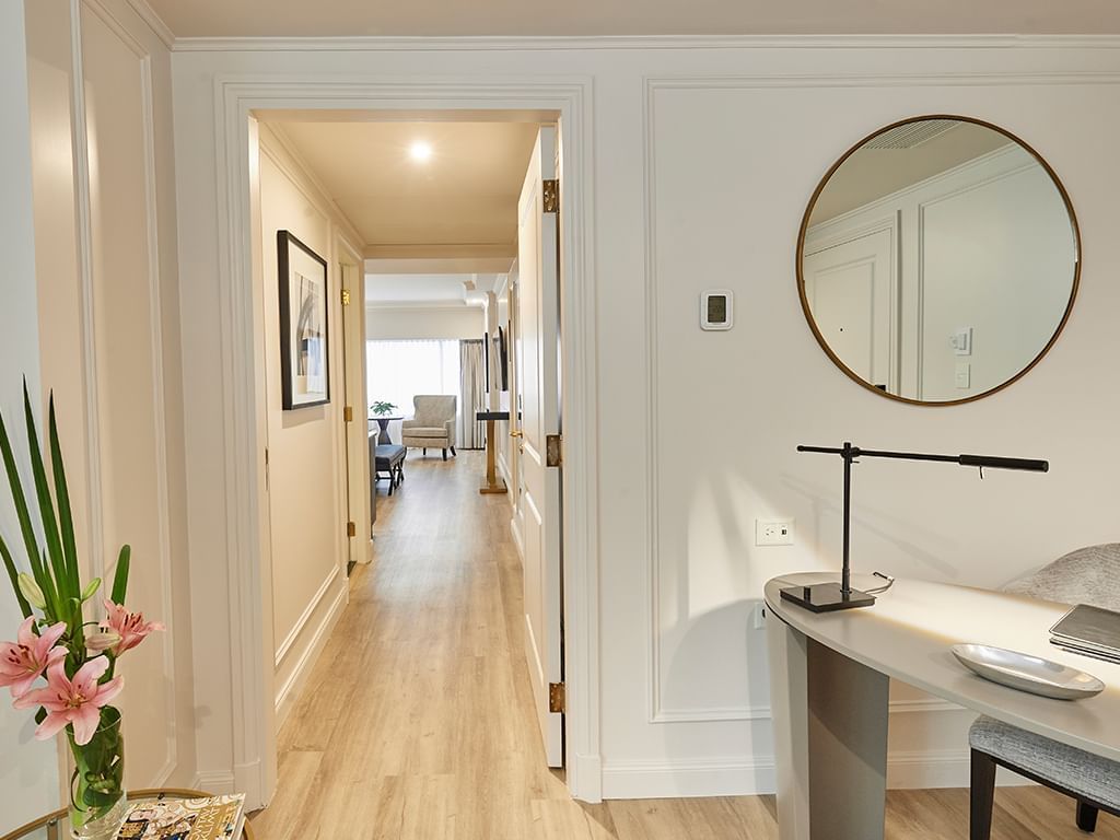 corner-suite-int-2_standard