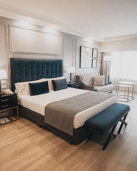 full-size-hero-mobile-room (1)